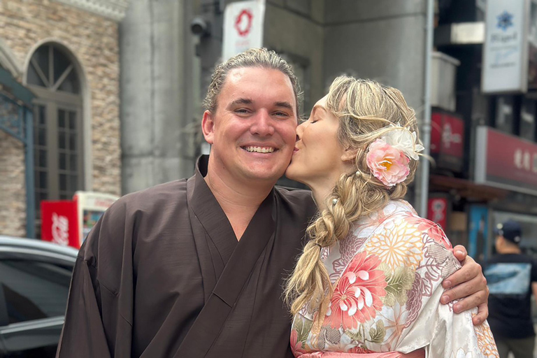 Osaka: Kimono uthyrningsplan för vuxnaKimono hyra 90 minuter plan (för vuxna)