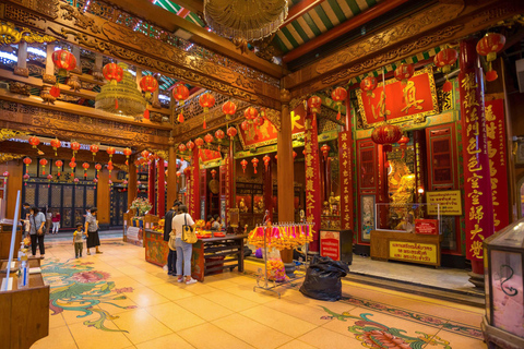 Bangkok: Discover a Taste of Chinatown – 2 Hr Walking TourGroup Tour