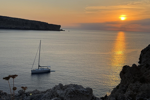 Cala Galdana - Full-day sailing trip (8 hours) Full-day sailing trip through the coves of southern Menorca (max. 4 people)
