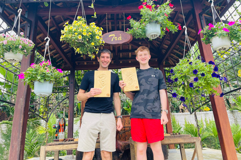 Hoi An: 3-stündiger Holzschnitzkurs mit lokalem KünstlerHoi An: 3 Stunden Holzschnitzkurs mit lokalem Künstler