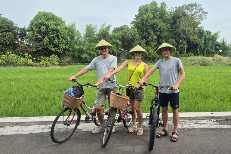 Yogyakarta: Merapi Sunrise, Plaosan Cycling & Prambanan Tour Prambanan Day or sunset Tour