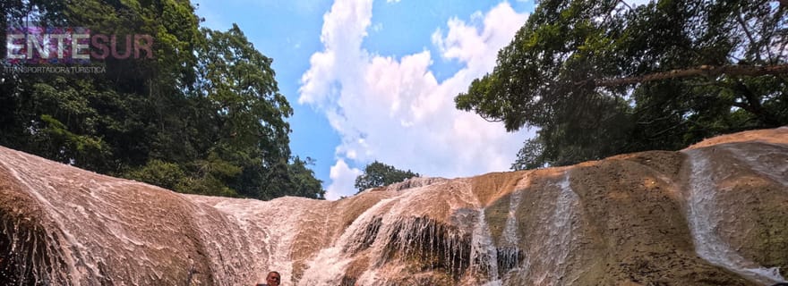 San Cristóbal : Excursion d'une journée aux chutes d'eau de Las Nubes avec entrée