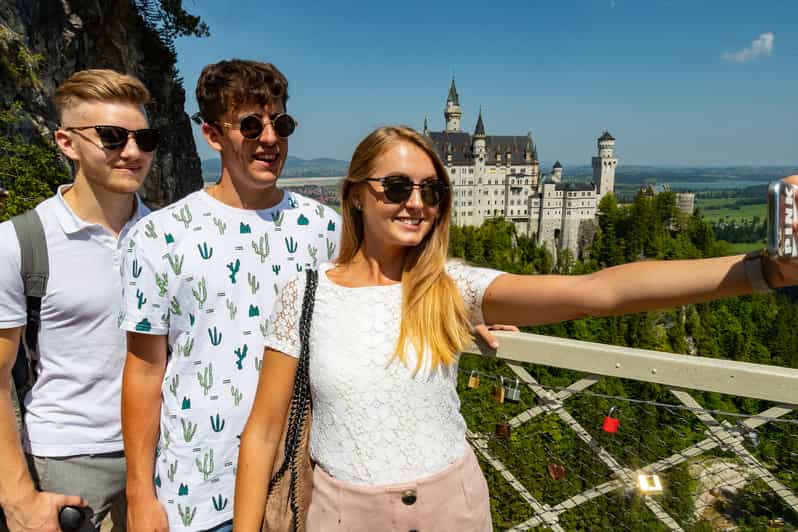 Depuis Munich : visite du château de Neuschwanstein avec départ tardif