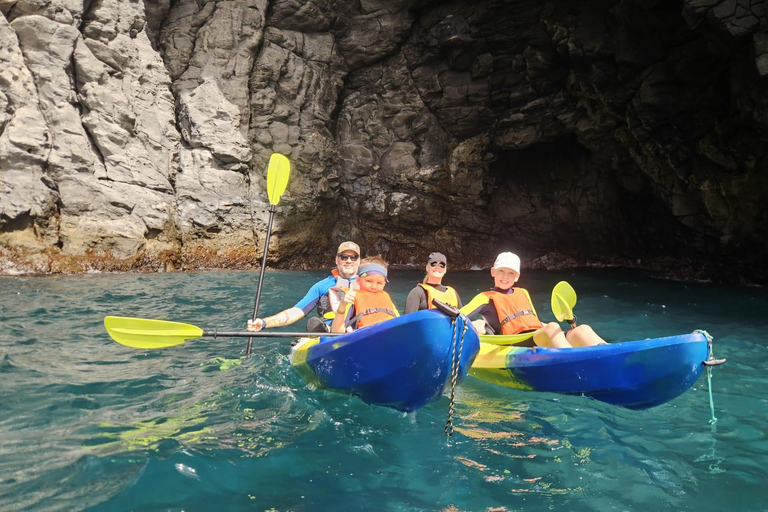 Tenerife: Turtle Bay - Kayak Rental with Drink and Equipment
