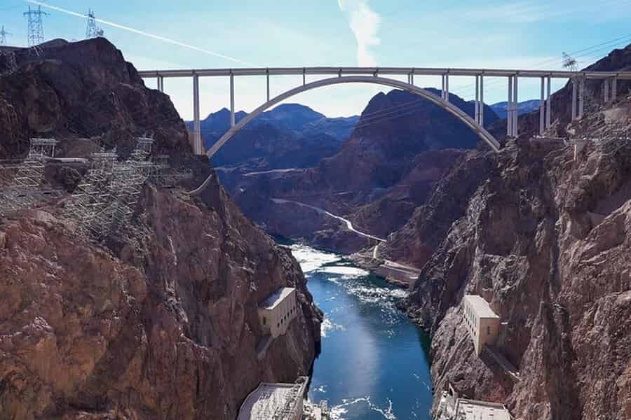 Private Tagestour zur Hoover-Talsperre und nach Las Vegas ab LA. Foto: GetYourGuide Private Tagestour zur Hoover-Talsperre und nach Las Vegas ab LA. Foto: GetYourGuide