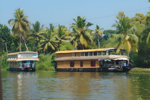 Dagtocht Alleppey met de rondvaartboot vanuit Cochin