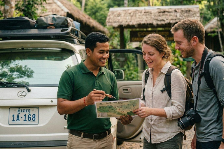 Koh Kong: Phnom Penh Transfer with Royal Palace Tour Koh Kong: Private Transfer to Siem Reap