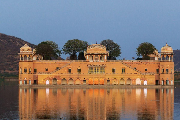 Delhi: Golden Triangle 8-Day Tour with Taj Mahal Golden Triangle India: A Cultural Odyssey