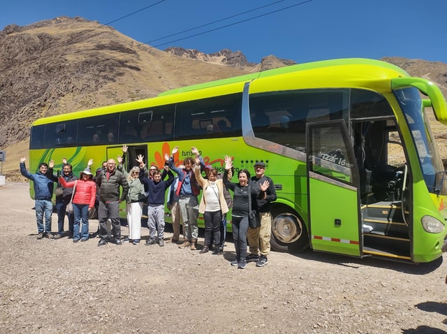 Bus de Puno a Cusco : Tourist Bus Ruta del Sol Puno Cusco