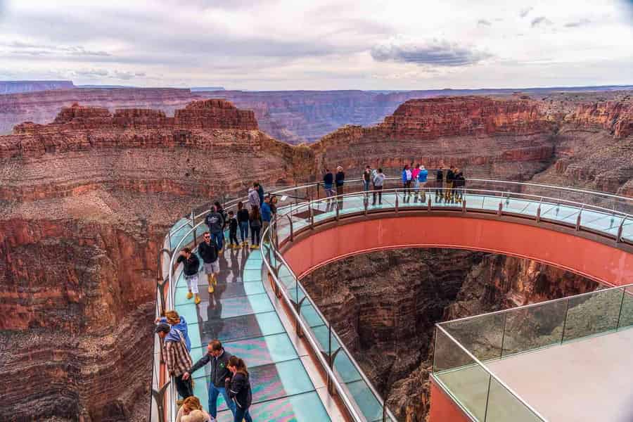 Grand Canyon Hoover Dam und Joshua Tree VIP Kleingruppentour. Foto: GetYourGuide