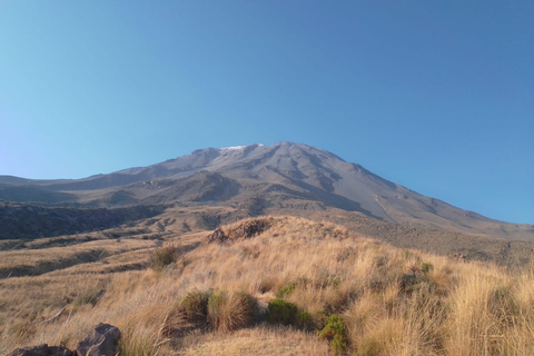 Caminhada de meio dia em Arequipa ao Vulcão MistiCaminhada de meio dia em Arequipa até o Vulcão Misti