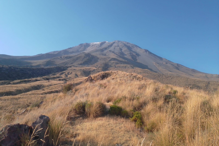 Caminhada de meio dia em Arequipa ao Vulcão MistiCaminhada de meio dia em Arequipa até o Vulcão Misti