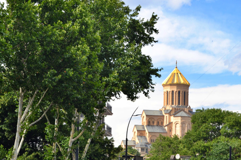 Tbilisi: Mistyczna dzielnica Sololaki i wycieczka po cmentarzu Vera