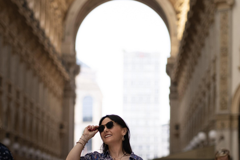 Milan: Professional Photoshoot with 25 photo + 2 videos