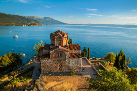 Depuis Tirana : Excursion d&#039;une journée au lac d&#039;Ohrid et à Struga en Macédoine du Nord