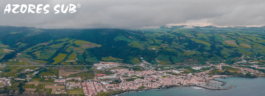 Excursion en bateau autour de l'île de Vila Franca do Campo aux Açores