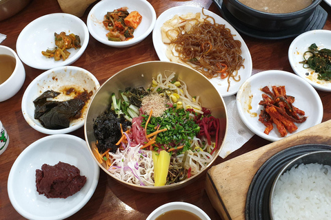 Free day in Jeonju, heart of traditional Korea, with a French guide Free day in Jeonju, the heart of traditional Korea, with a French guide