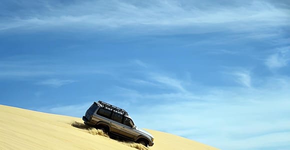 Cairo: Fayoum Desert Safari, Wadi al-Hitan & Sandboarding