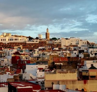 Tarifa a Tangier, gita di un giorno con traghetto, pranzo e giro in cammello - Housity