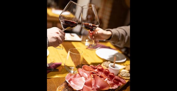 Wine Tasting Experience with Seven Types of Tuscan Wine