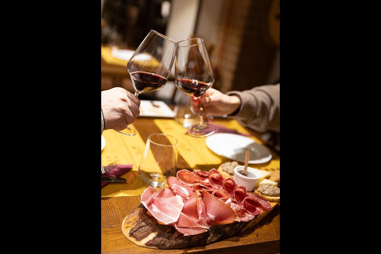 Wine Tasting Experience with Seven Types of Tuscan Wine English Wine Tasting with Local Appetizers