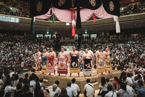 Tóquio: Visita guiada ao estábulo de luta de sumo