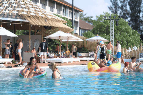 Alexa Beach Club VIP Ticket with Drink and Appetizer Alexa Beach Club VIP Entry with Drink and Appetizer