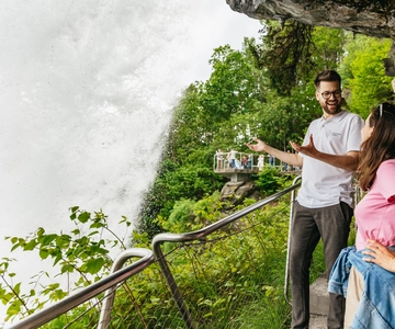 Bergen: Waterfalls of Hardangerfjord Guided Tour