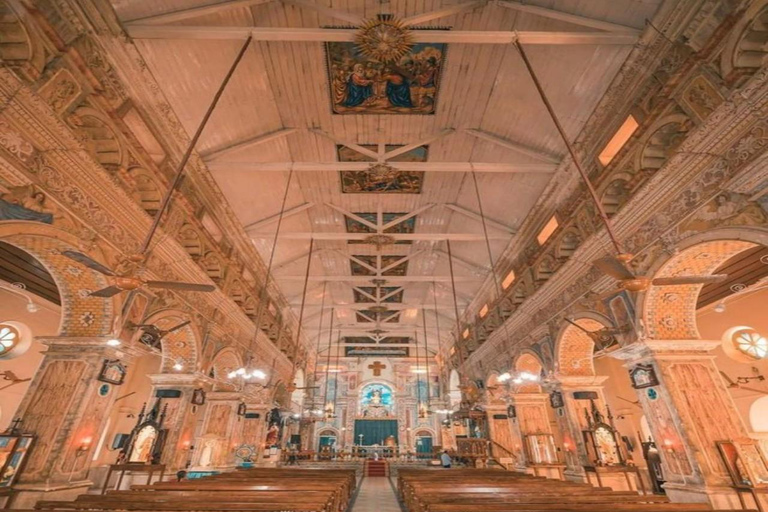 جولة ركوب الدراجات في ضوء القمر في كوتشي