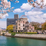 Osaka/Kyoto: Hiroshima Tour in a Luxury Vehicle with Lunch