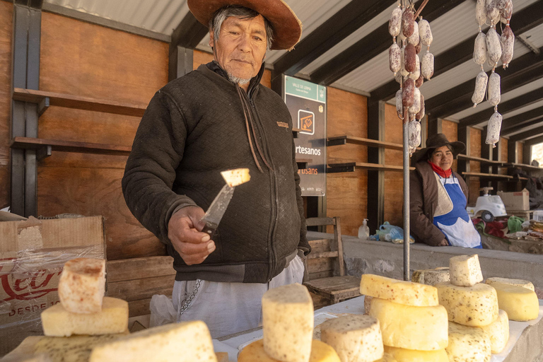 Cachi: Ruta Escénica y Experiencia Local desde Salta