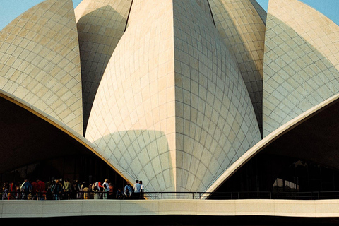 Lotus Temple Private Tour by car with Skip the line All Inclusive Lotus Temple Private Tour by car