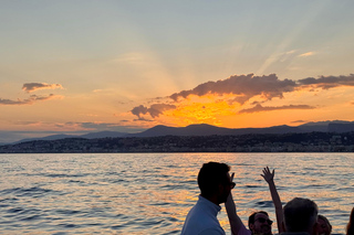 Nice: Sunset Boat Tour with Wine and Local Snacks