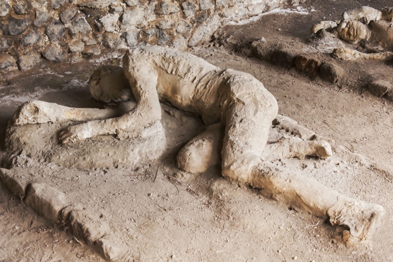 Vanuit Napels: excursie van een halve dag naar PompeiiGroepstour - 13:30 uur