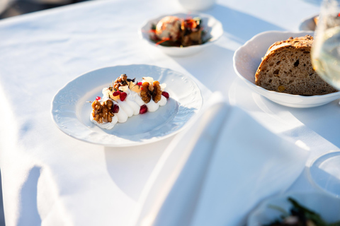 Prague: Sky Bar Aperitivo Menu with Drink & Panoramic Views 1-Hour Option with Aperitivo Menu and 1 Drink