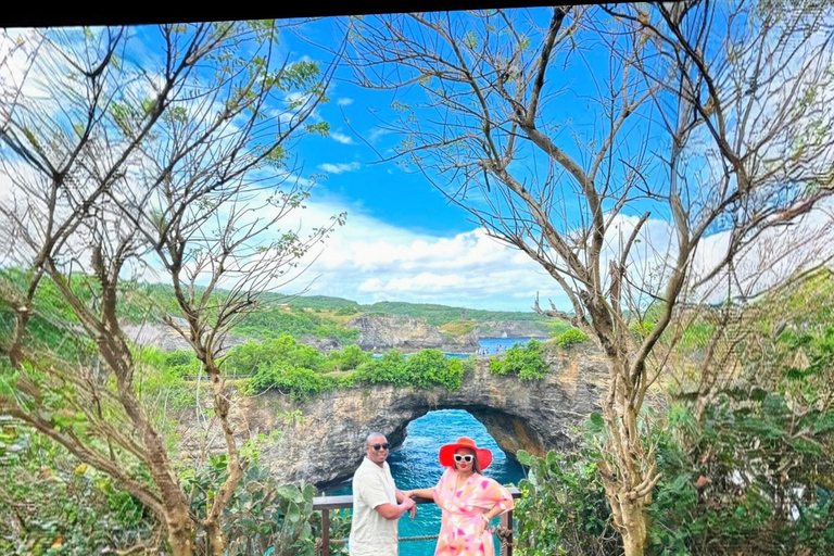 Bali: Nusa Penida UFO Submarine & West Coast Experience From Sanur: West Nusa Penida Day Trip without Hotel Pickup
