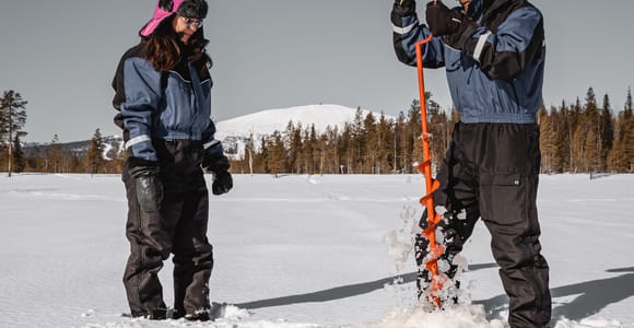 Saariselkä: Arctic Ice Fishing Experience