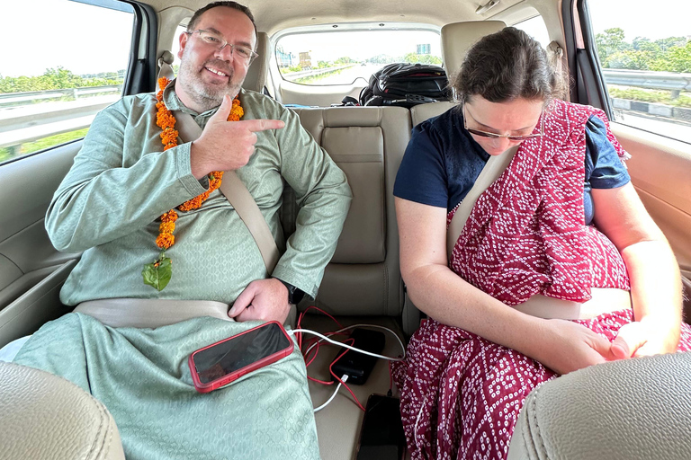 Delhi : excursion de 5 jours dans le Triangle d&#039;Or avec un guide germanophoneExcursion de 5 jours avec hébergement dans des hôtels 4 étoiles