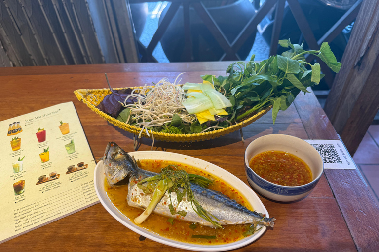 Da Nang Street Food Private Tour With Optional Paragliding Private Car Tour