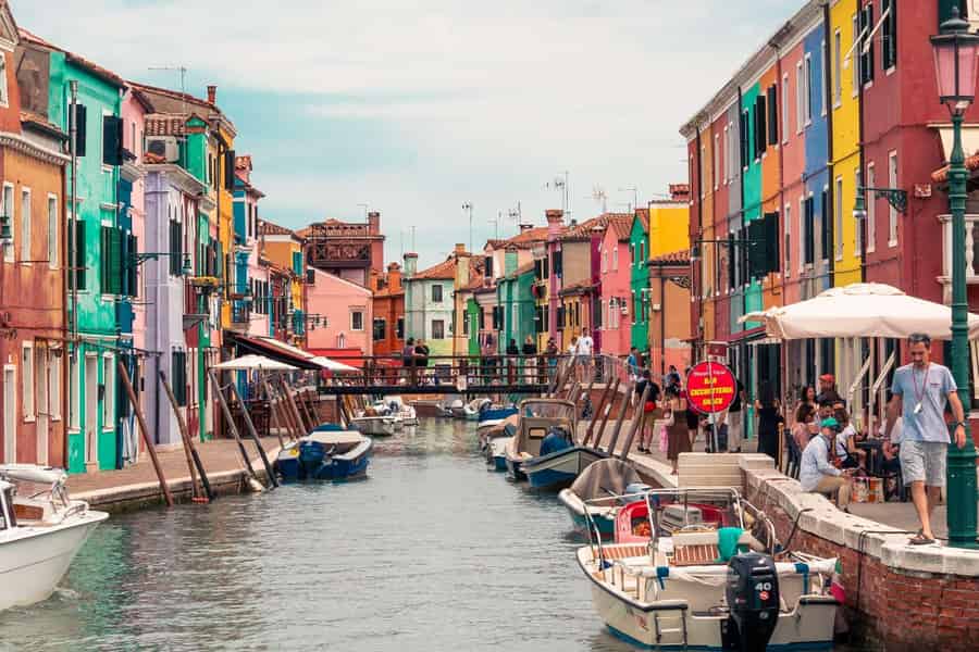 Murano & Burano: Bootstour mit Guide & Besuch der Glasfabrik. Foto: GetYourGuide