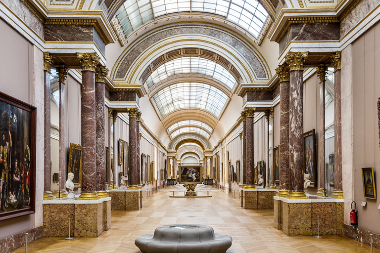 Paris: Louvre Museum Entry & Seine River Cruise with Photos