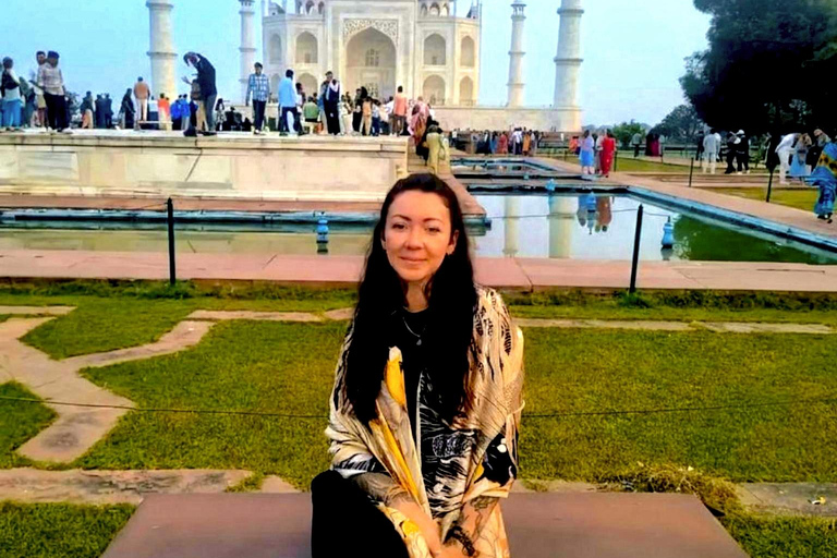 Agra: Taj Mahal, Agra Fort & Baby Taj Tour with Car & Guide