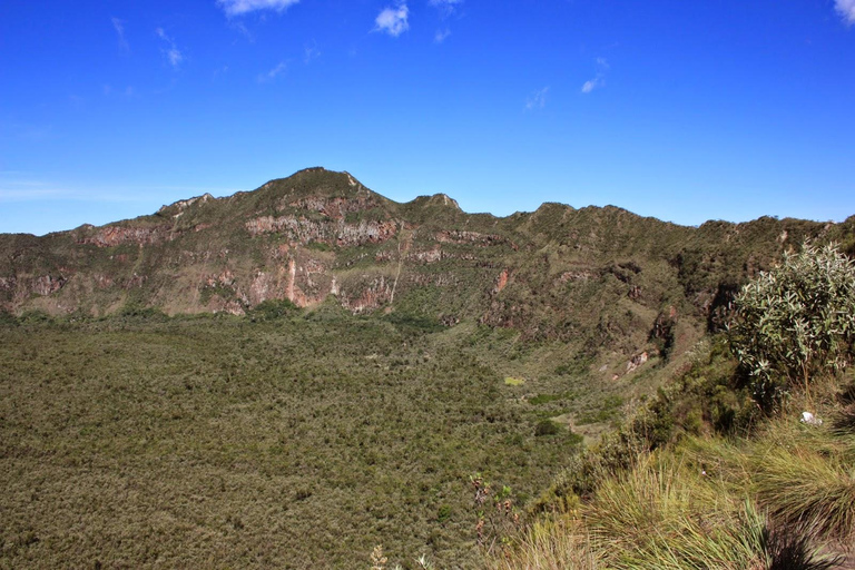 Nairobi: wycieczka 1-dniowa rowerowa i piesza na górę LongonotWycieczka piesza i rowerowa na górę Longonot z piknikiem