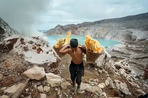 From Banyuwangi/Bali: Affordable Ijen Blue Fire Tour