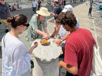 Trieste: Guided Foodie Walking Tour