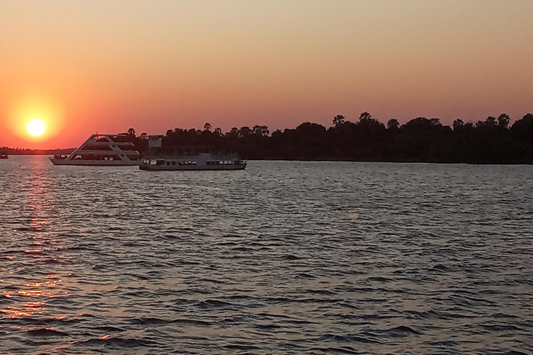 Crucero en barco por el Zambeze al atardecer