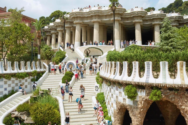 Barcelona in 1 Day: Sagrada Familia & Park Guell with Pickup Barcelona in 1 Day: Tour in Spanish