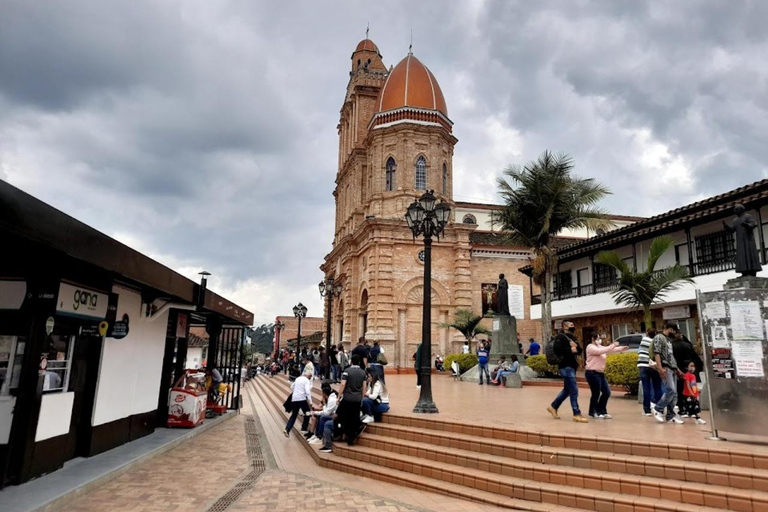 MEDELLIN: WYCIECZKA MLECZARSKA + SZWAJCARIA KOLUMBIJSKA