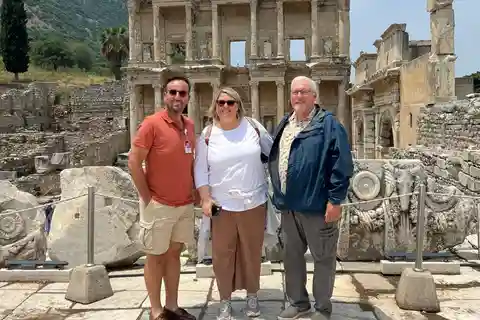 Da Kusadasi: Tour privato guidato di Efeso