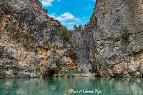 Chulilla: Cañón del Turia, Charco Azul, Puentes Colgantes...Viaje en grupo reducido